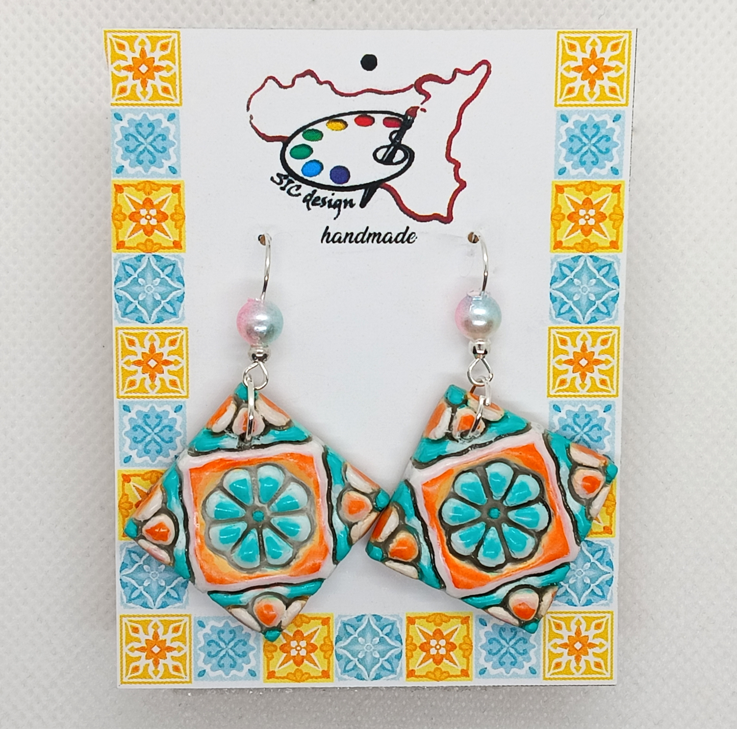 10. Set coordinato Orecchini e Collana Dipinti a Mano