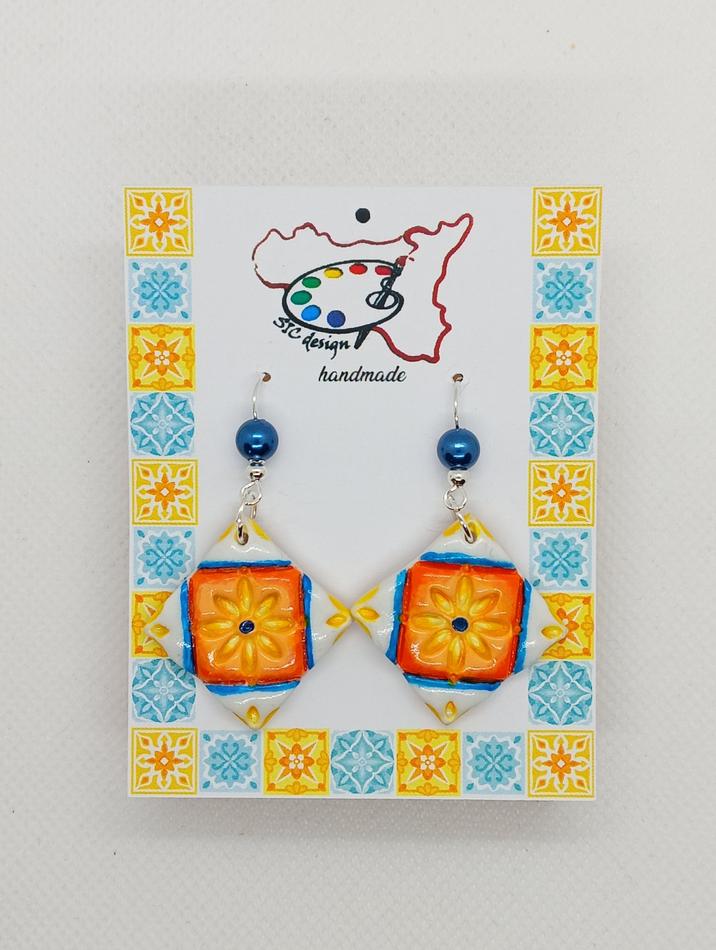 3. Orecchini artigianali dipinti a mano