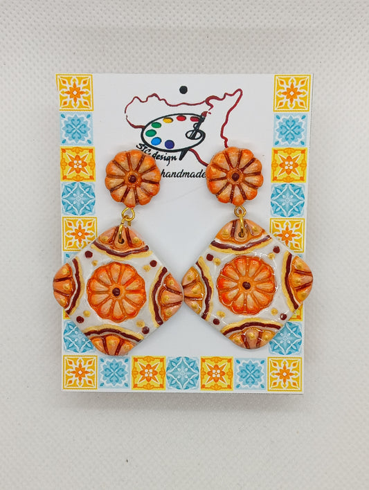 6. Orecchini artigianali dipinti a mano