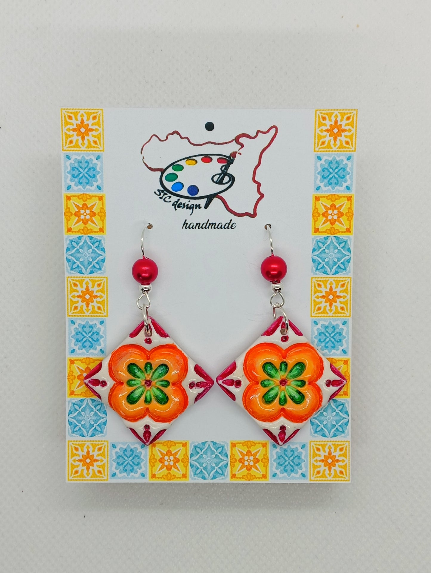 3. Orecchini artigianali dipinti a mano