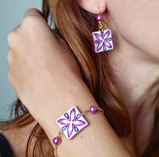 06. Set coordinato Orecchini e Bracciale Dipinti a Mano  – Petali Viola